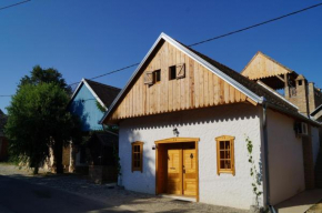 Отель Ruralna Kuća Za Odmor Zajec  Zmajevac